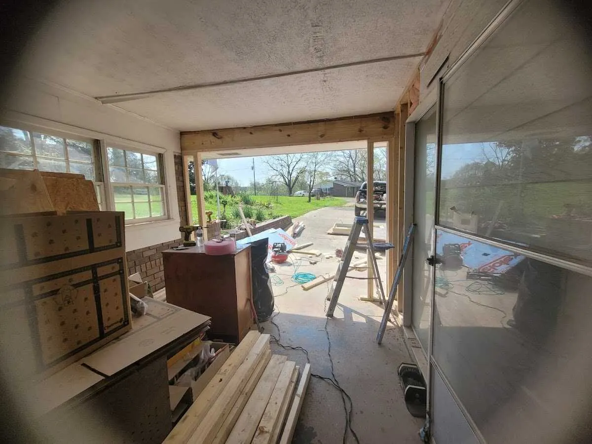 Air movers and dehumidifier for Drying & Dehumidification in Littlefield